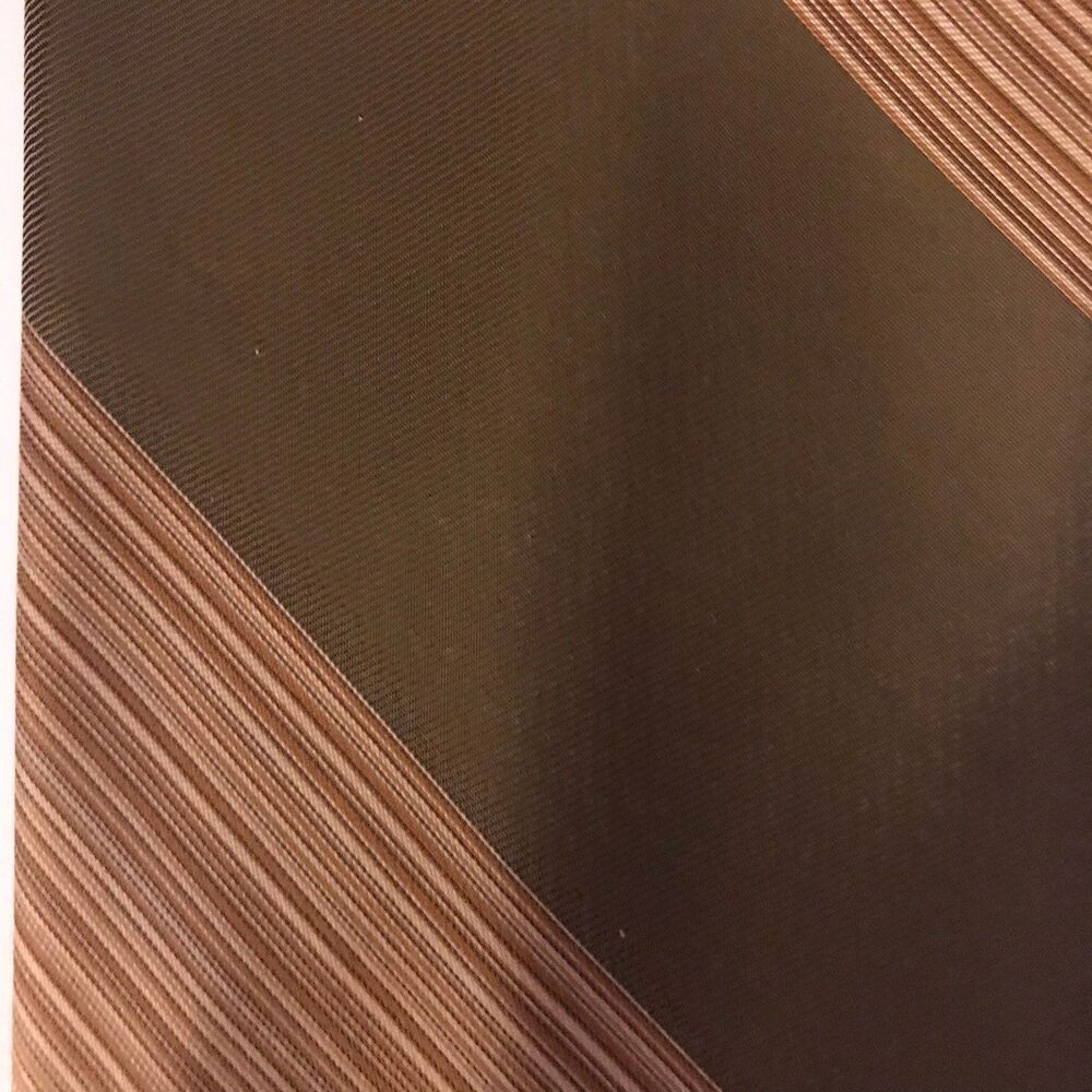 Vintage Wembley Wide Striped 100% Polyester Tie * 52" x 3.5"